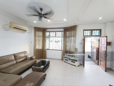 Taman Daya @ Double Storey Terrace For Rent