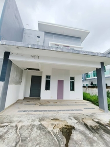 Taman Scientex Kulai 2 Phase Maple Double Storey Cluster House Brand New Unit