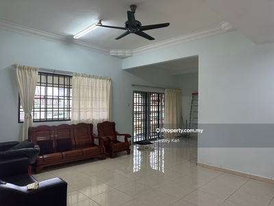 Corner lot double storey terrace fully furnished