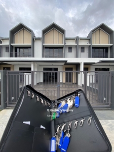 Lyra Bukit Raja Freehold Gated Guarded Brand New House