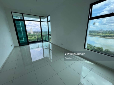 Marina Cove middle floor 3 rooms unit For Sale