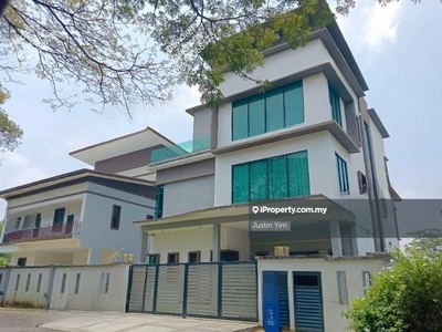 Monterez Golf And Country Club, Seksyen U9 Detached House for Auction