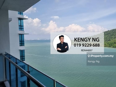 Queens Residences Q2 Renovated Furnished Near Queensbay For Rent