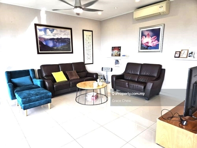4 Bedrooms Condominium at Iskandar Residence for rent