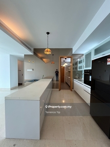 Corner unit Klcc view with large kitchen
