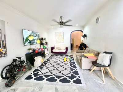 DAPUR LUAS, RENOVATED Single Storey Terrace Seksyen 20 Shah Alam