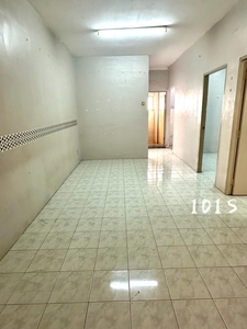 For rent pelangi Indah flat medium floor klang