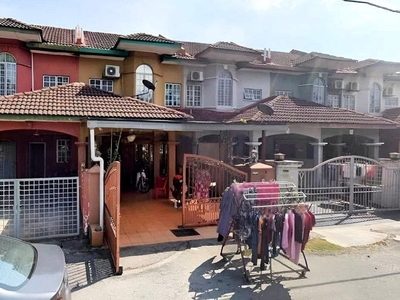 FOR SALE !! Double Storey Terrace Bandar Puteri, Klang