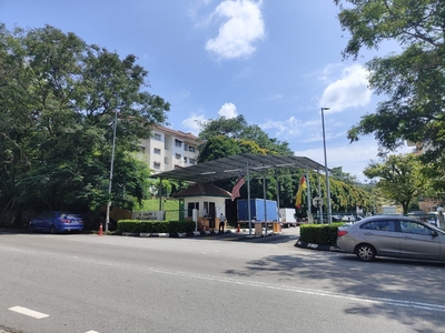 Freehold 3 Rooms Condo LRT Pangsapuri Sri Camellia Apartment Bandar Puteri Puchong For Sale