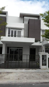 Freehold Double Storey Terrace House Taman TTDI Grove 8 Acacia Kajang For Sale