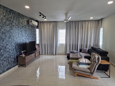 Freehold Renovated Apartment 3 Rooms Condo LRT Koi Kinrara Suites Bandar Puchong Jaya Puchong For Sale