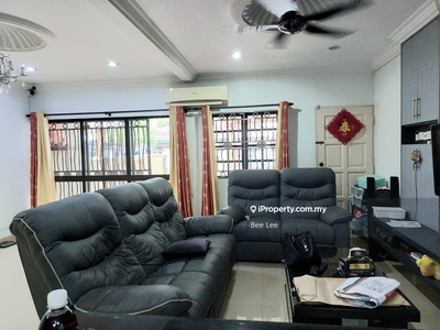 Fully furnished and well maintained unit
