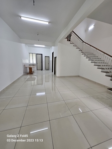 Kota Bayuemas Double Storey Terrace House For Rent