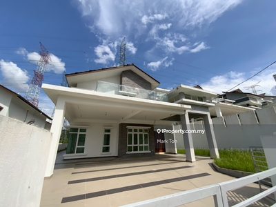 New Putra Villa 2-Story Bungalow with swimming pool
