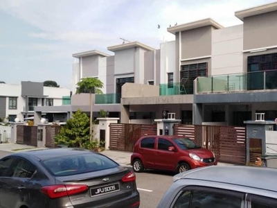Puteri Park @ Taman Puteri Wangsa 2 Storey Terrace House For Sale