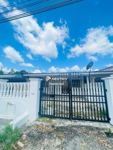 Taman Dahlia Single Storey Low Cost House for Sale. Can Nego.