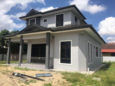 Dengkil - Freehold [ Gated & Guarded ] Full Loan**Double Storey House