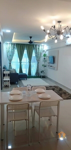 FOR SALE Palam Garden Apartment , Klang , Selangor , Partially Furnished