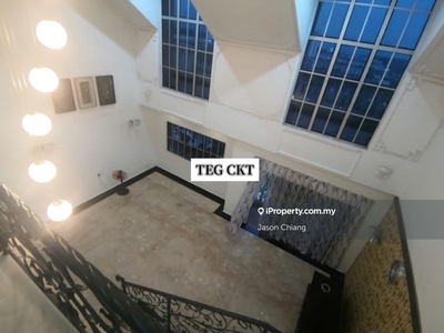 Highest floor -Freehold -Gated & guarded -Unit with 2 huge balcony