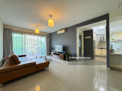 Immaculate condition unit with nice greenery view for sale!
