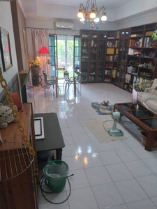 KAJANG COUNTRY HEIGHTS GREENERY VIEW VILLA FOR SALE- RM 400k -Cheapest
