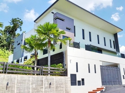 MANTIN - Below Market 37% Rumah Terrace 42x85 Full Loan 【Free Swimming Pool】