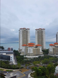 Mid to high floor with partial sea view & Straits Quay view!