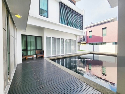 Noble Park, Bungalow with Swimming Pool Only Rm 3.9mil nego
