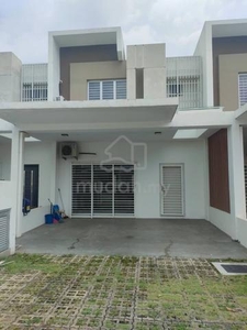 Partially Furnished at Casa Green Cybersouth, Selangor 4r3b