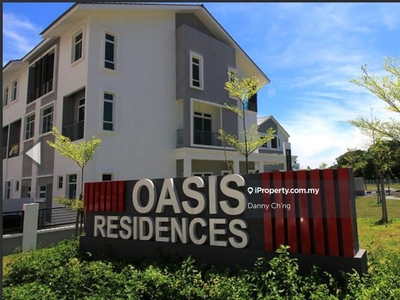 Semi D Bungalow at Oasis Residences, Sg Ara