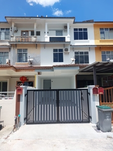 Taman bukit Cheng Town House Freehold 3 bed 2 bath for sell non bumi!!