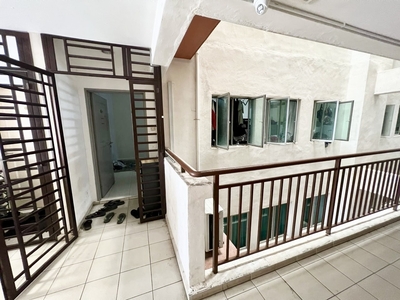 The Embassy Suites Duta Impian Condominium 2 Bedrooms Freehold International Lot For Sale