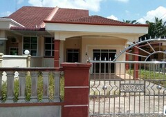 3 bedroom Semi-detached House for sale in Muar