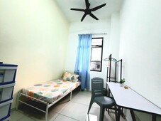 Bukit Indah Single Room, Fully Furnished, RM 450, Near Aeon, CIQ