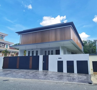 Brand New Individual Built & Sell Modern Design Bungalow