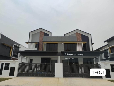 Brand New Limited 2 Storey Semi d By water Setia Alam for sale