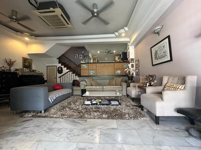 Double Storey Terrace House next to TTDI Park