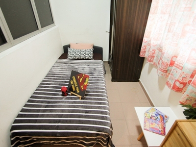 Fully Furnished Single room for rent at Sea Park Apartment @ PJ Seapark