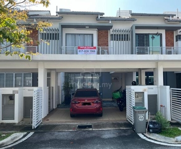 GATED & GUARDED FREEHOLD Laman Mawar Kota Seriemas Terrace House
