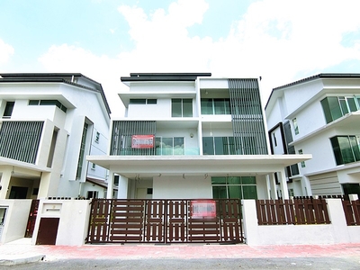 Kajang Puncak Saujana 1080 Residence 3 Sty Corner Lot Bungalow wt Lift