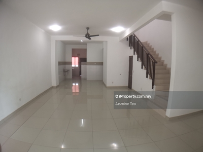 Setia Indah double storey Terrace House 4r4b for Rent
