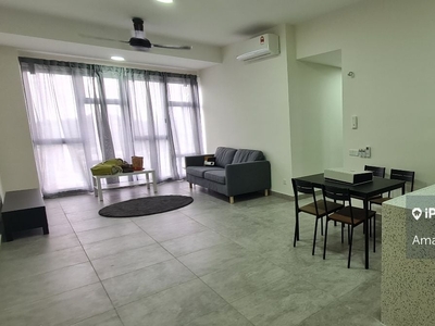 Simple and Trendy 3 rooms Millerz Square For Rent!