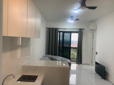 Sky Trees Serviced Residence Dual Key Unit, @ Fully Furnished