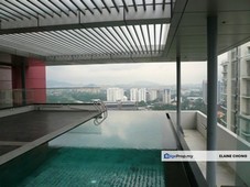 Dua Residency-Penthouse with pool (KLCC view)