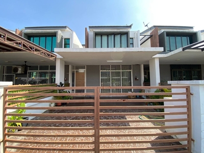 Double Storey Terrace Taman Saujana KLIA, Sepang