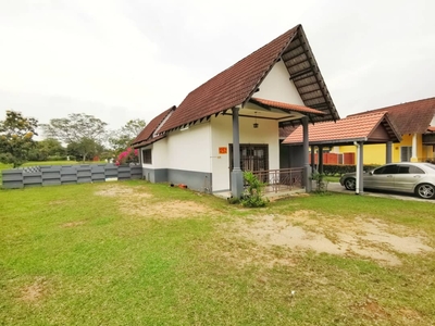 For rent | Private Villa with swimming pool at A'Famosa Alor Gajah (great home to run homestay business)