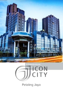 Kl & Pool View, Services Apartment at 3 element, Petaling Jaya
