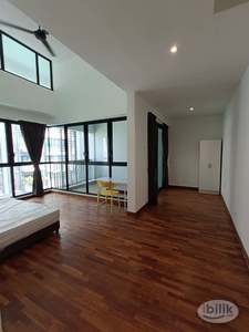 5 mins walk to Central I-City Mall | Room for Rent @ iResidence Shah Alam Seksyen 7