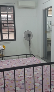 Come View this Cozy Clean Master Room with Big Window and Attached Bathroom in Seputeh, Kuala Lumpur