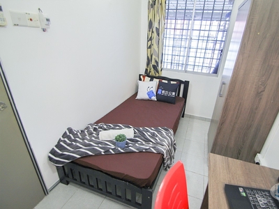 Fully Furnished Premium Single Room with Window &AC at PJS 7, Bandar Sunway